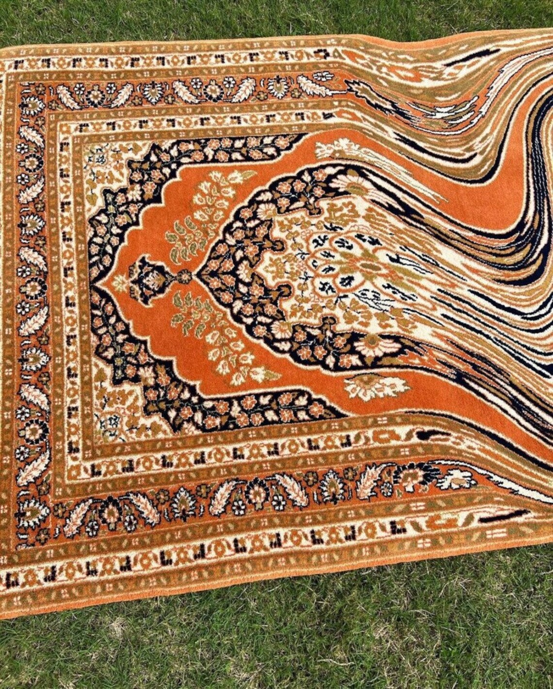 irregular_floral_hand_tufted_rug