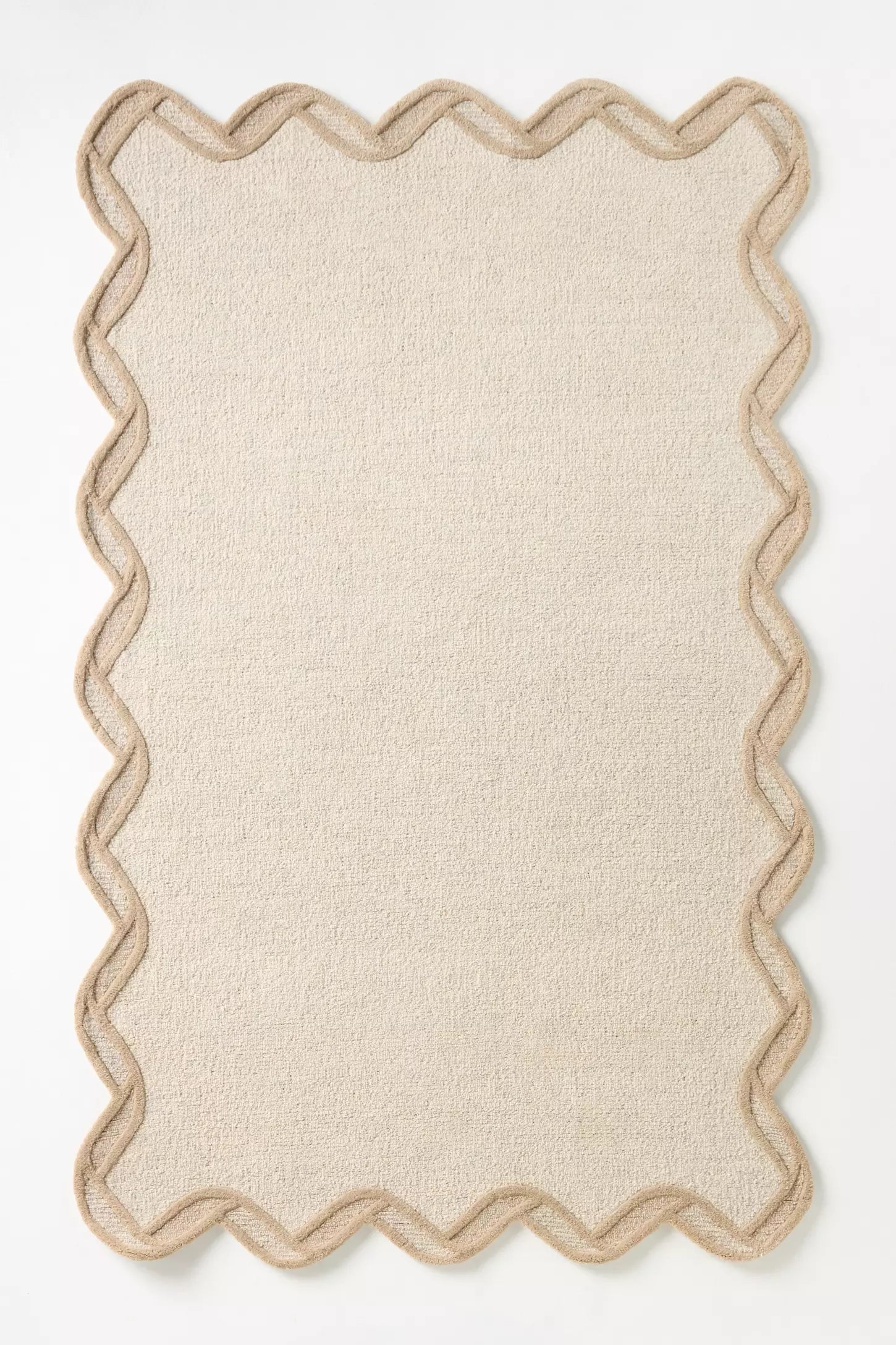 Brink Scalloped Edge Rug