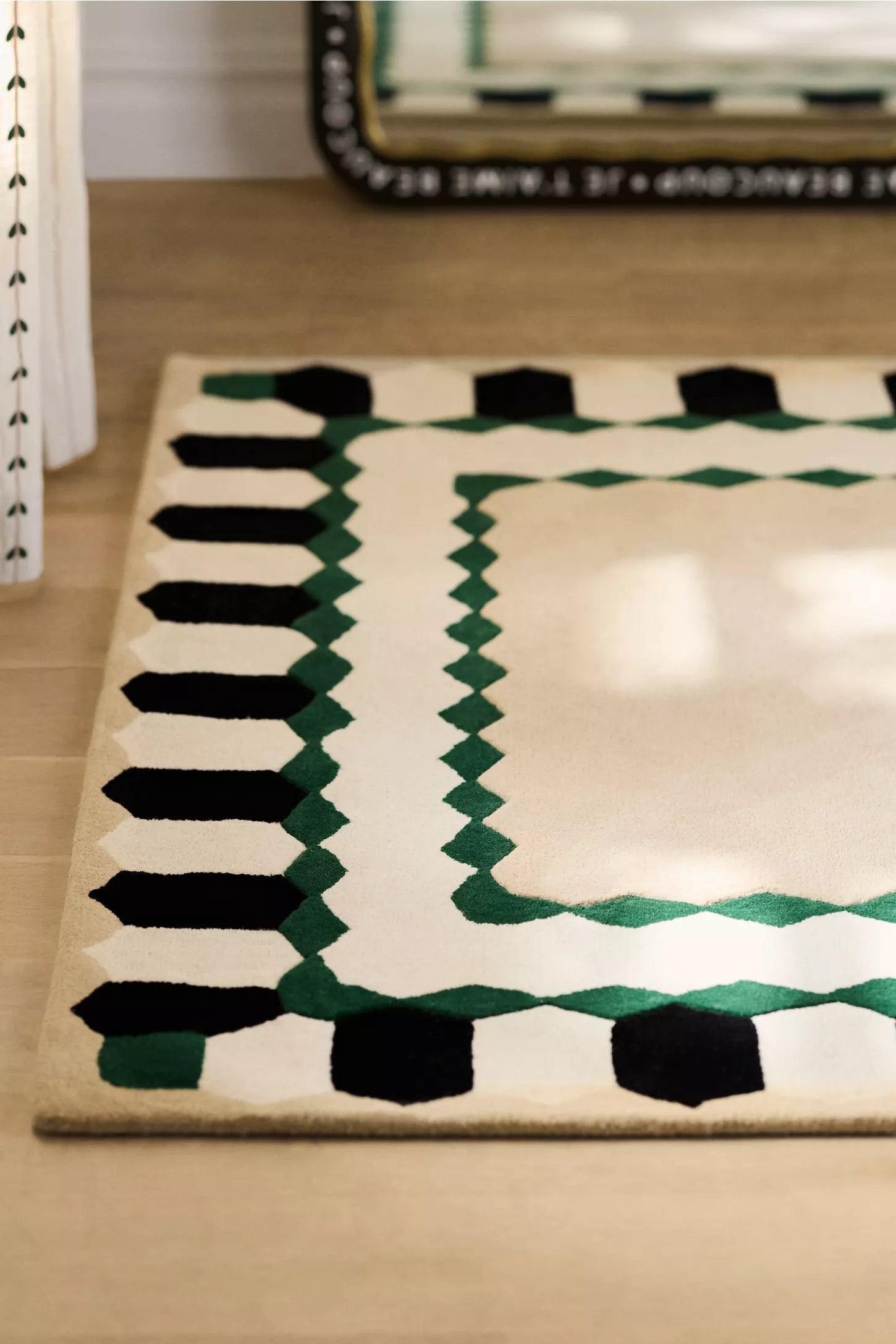 Aristro Hand Tufted Rug