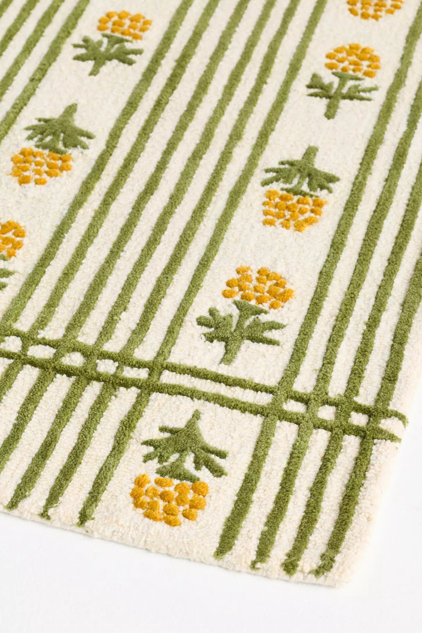 Marigolds Hand Tufted Rug