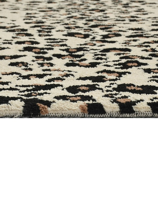Lepa Hand Tufted Rug - Beige Leopard Pattern