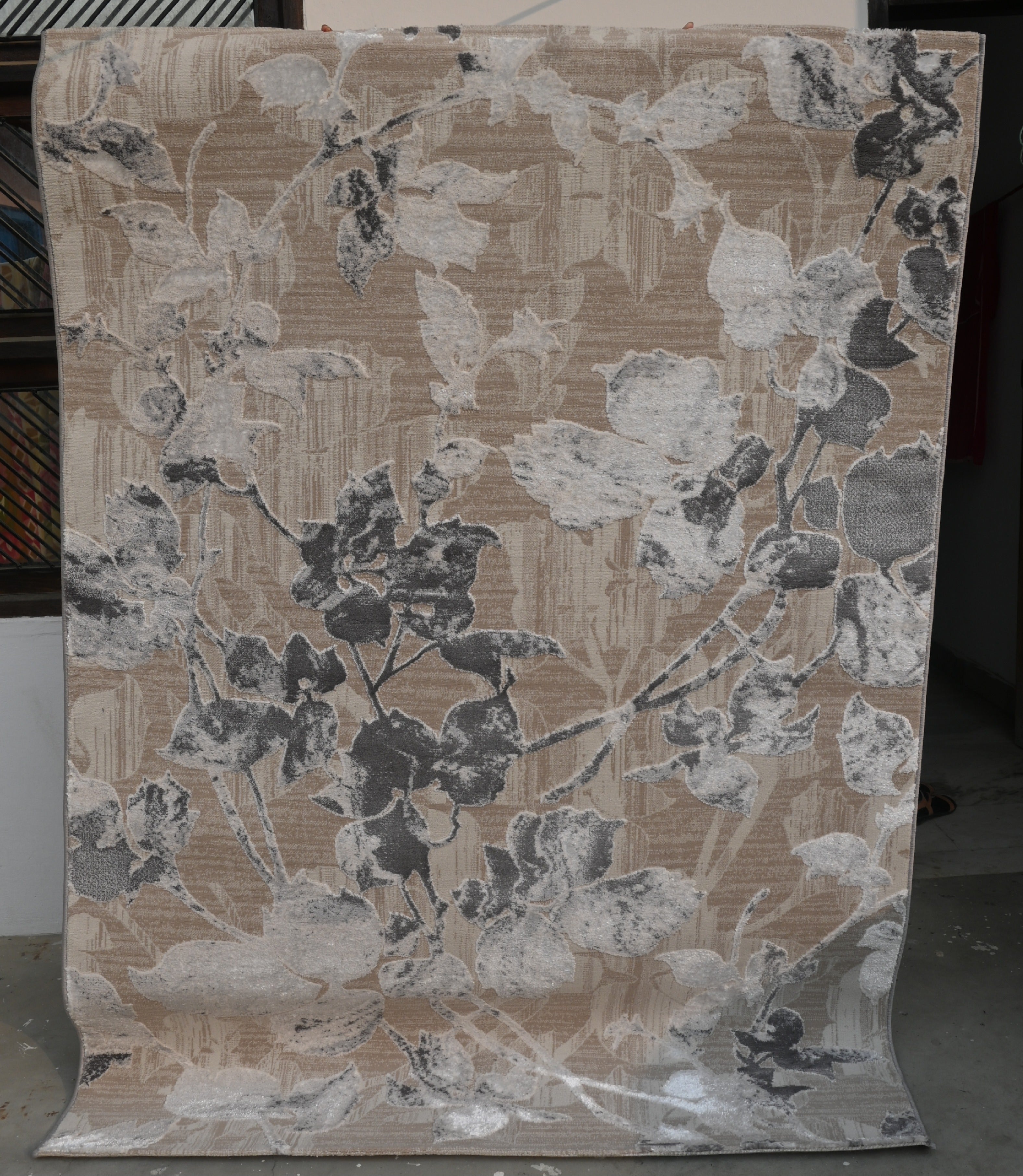 Nivo Beige Modern Rug