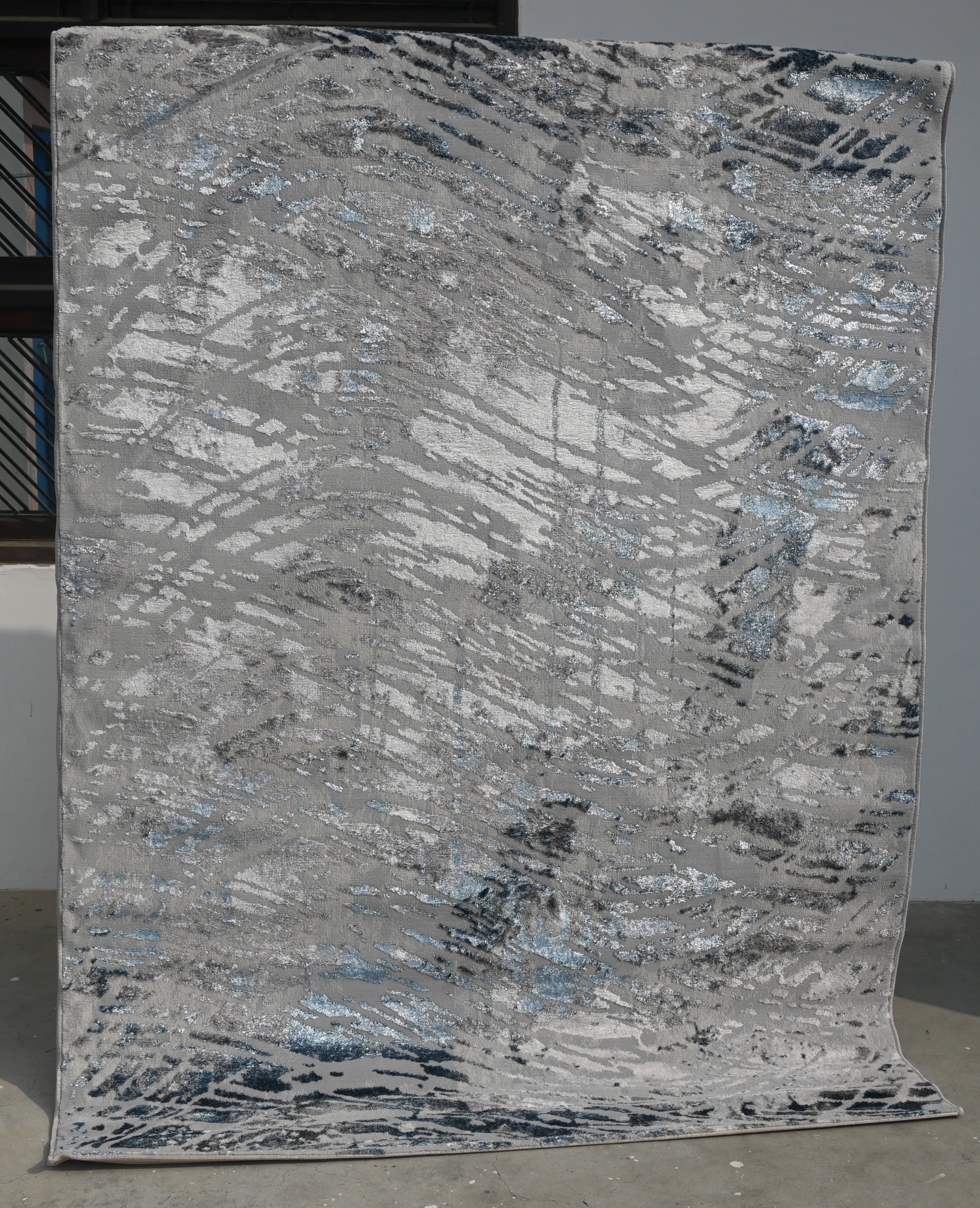 Lara Grey Navy Modern Rug