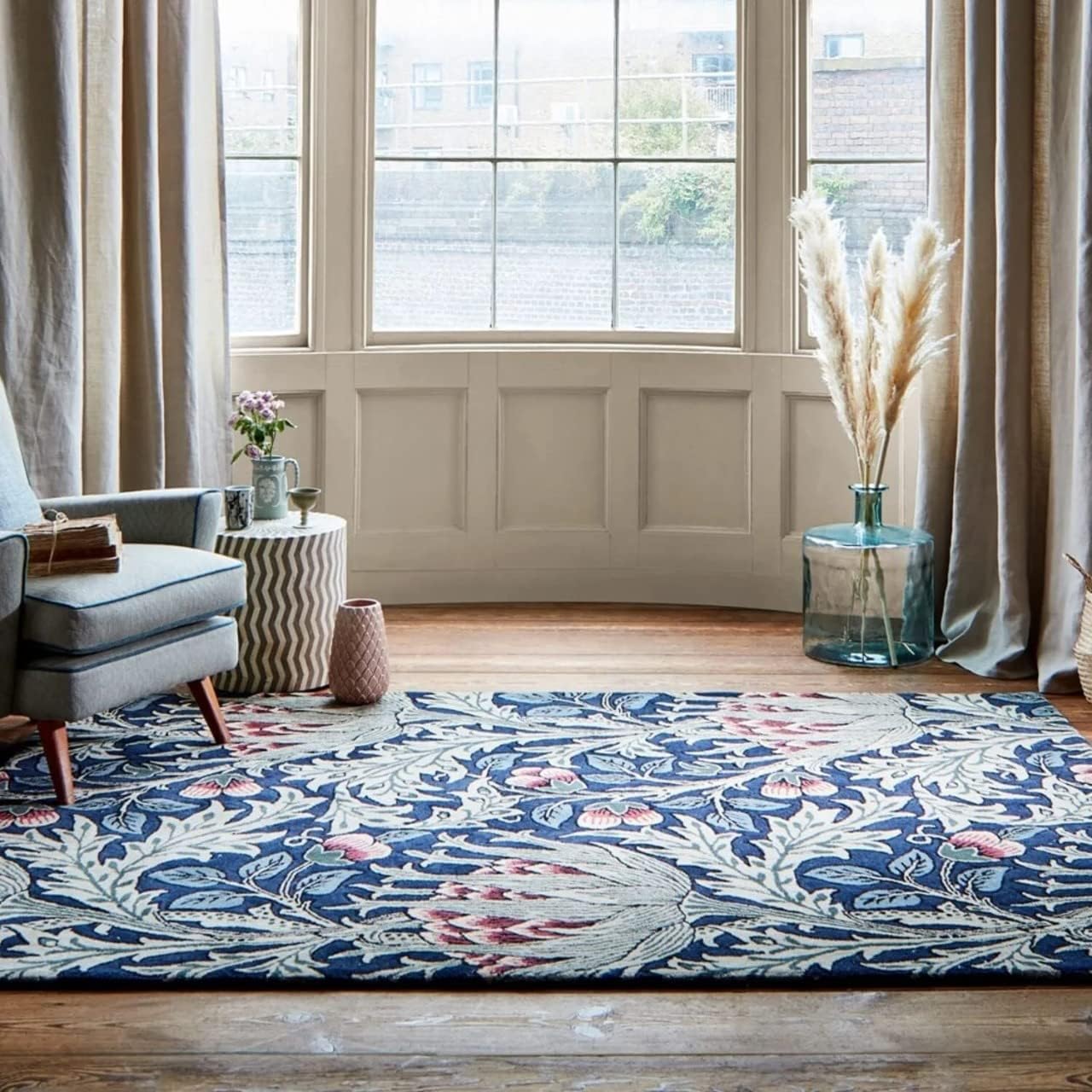 Thistledown Botanical Floral Wool Rug