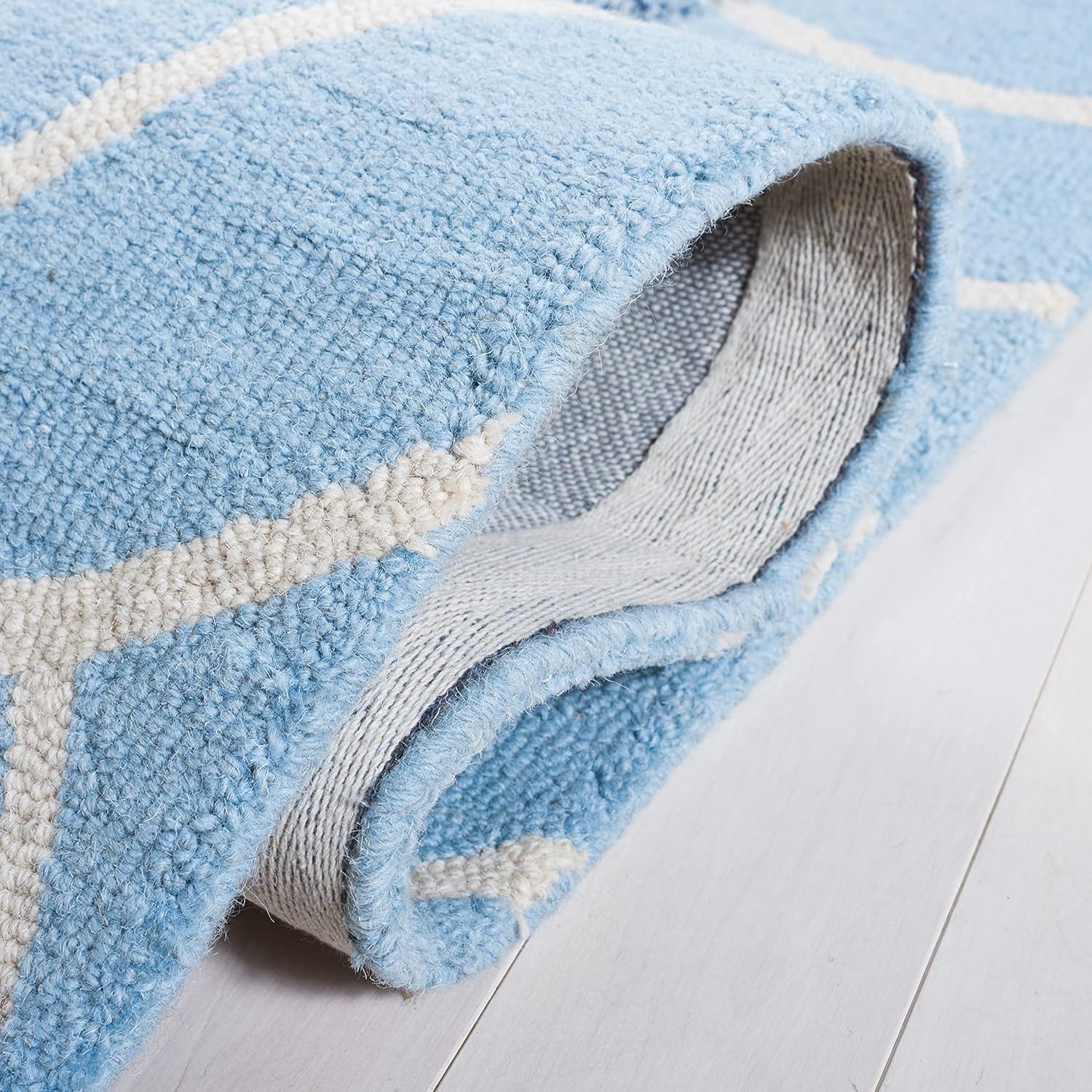 Frost Petals Floral Wool Rug