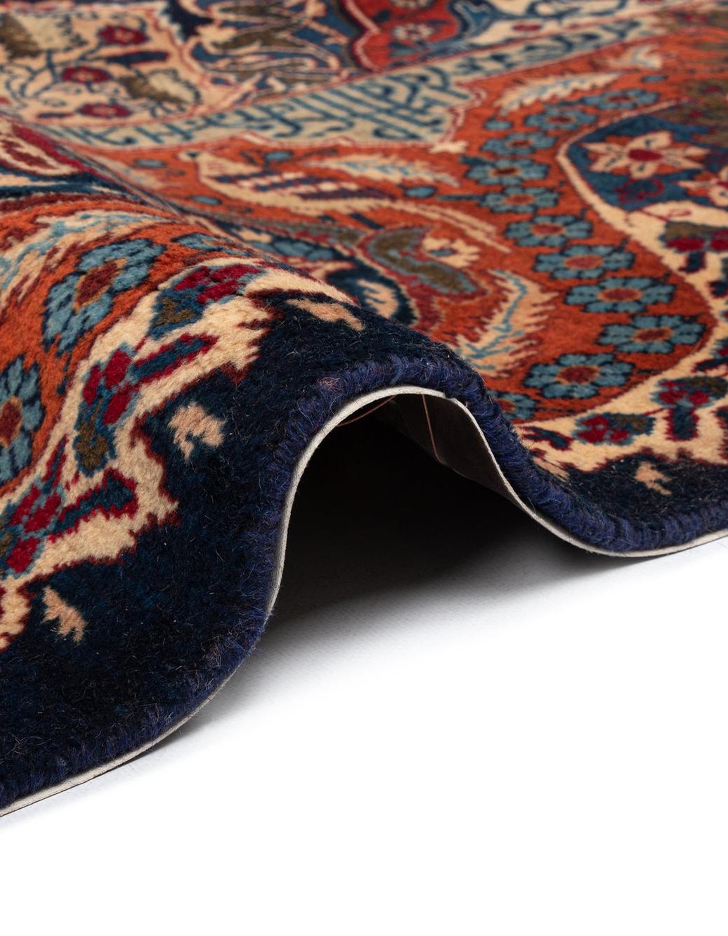Zarwan Vase Medallion Hand Knotted Wool Rug