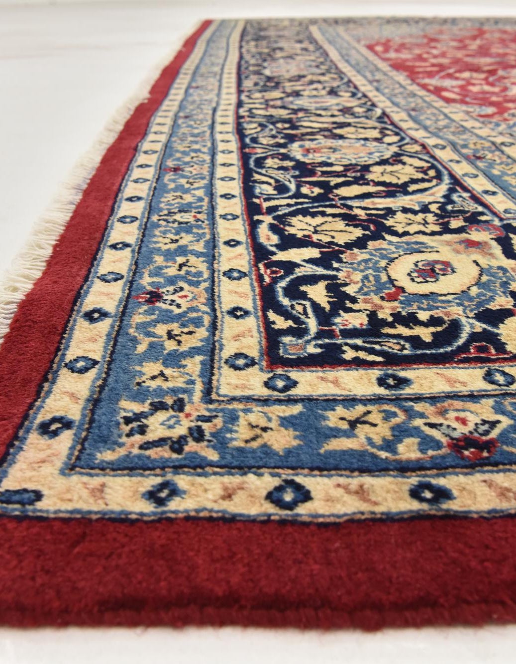 Warda Medallion Hand Knotted Wool Rug