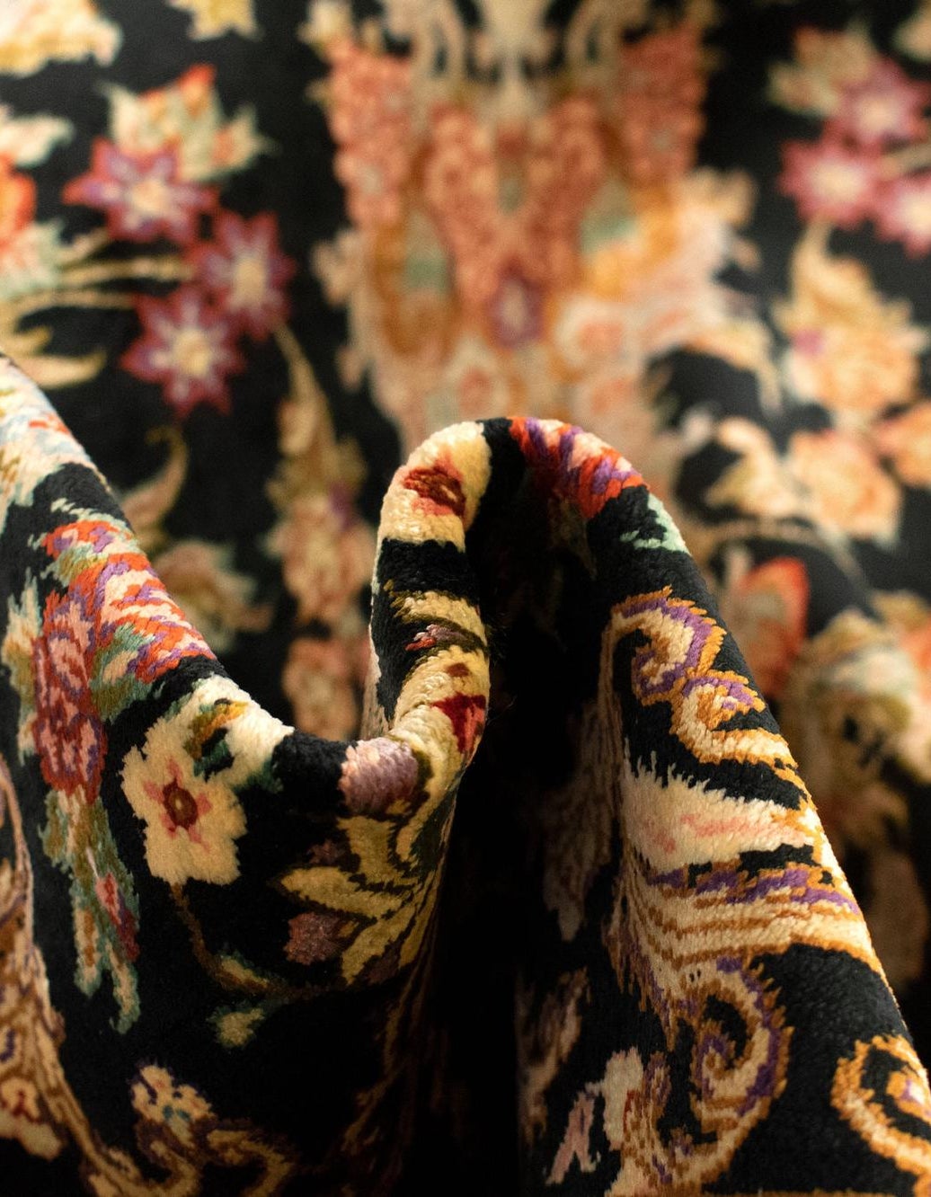 Nawar Floral Hand Knotted Wool Rug