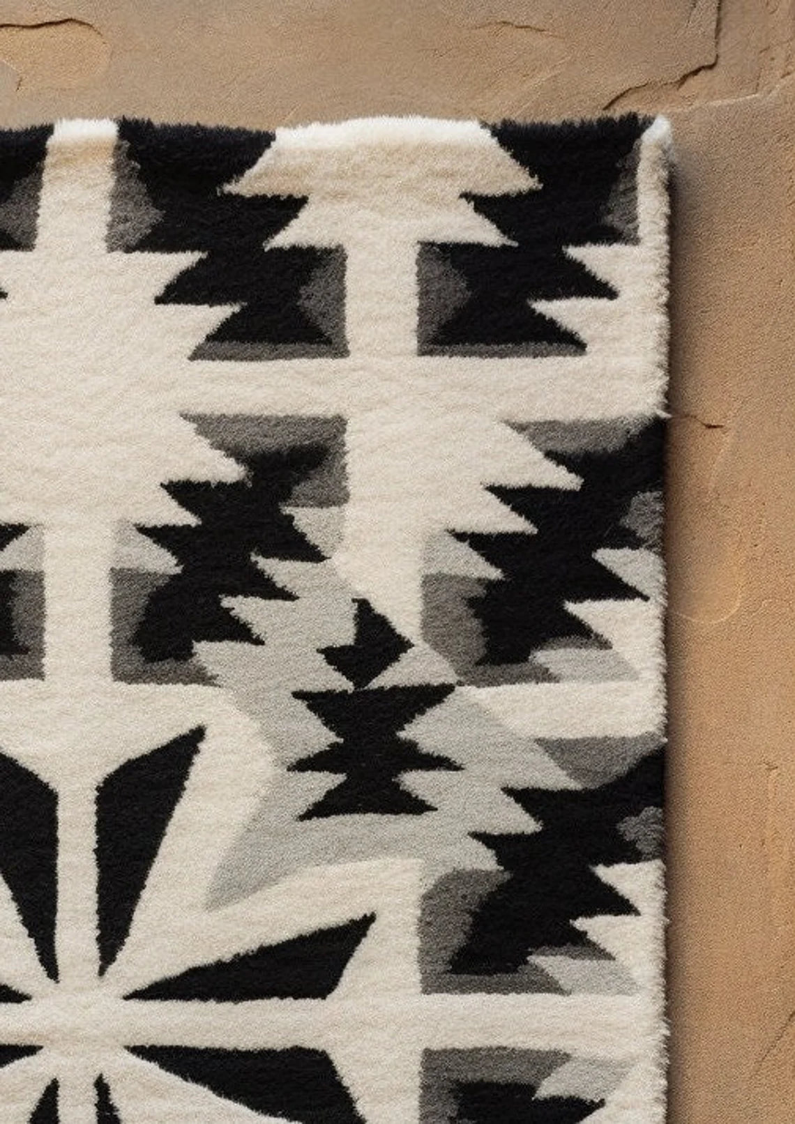 ivory_black_hand_tufted_rug