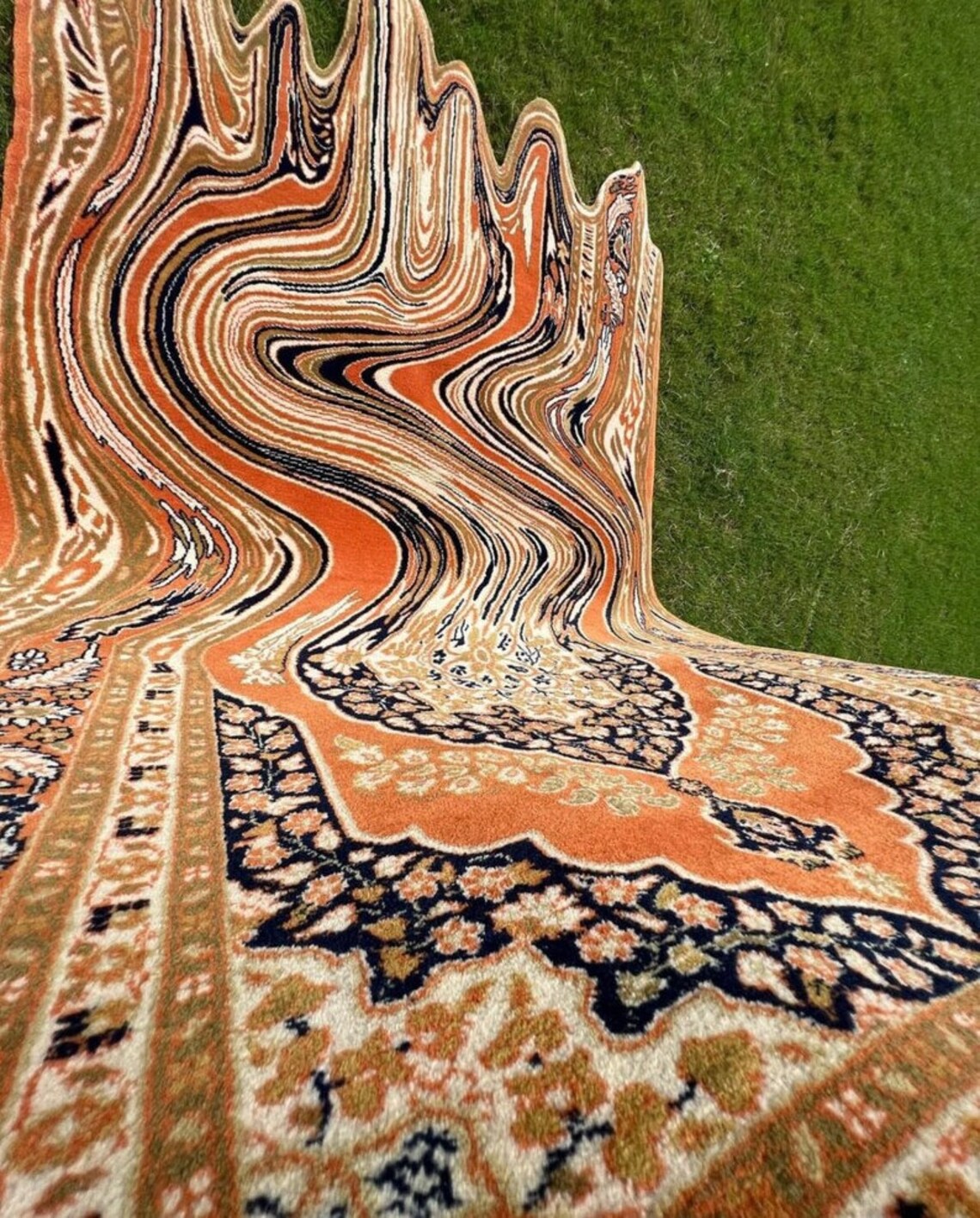 irregular_floral_hand_tufted_rug