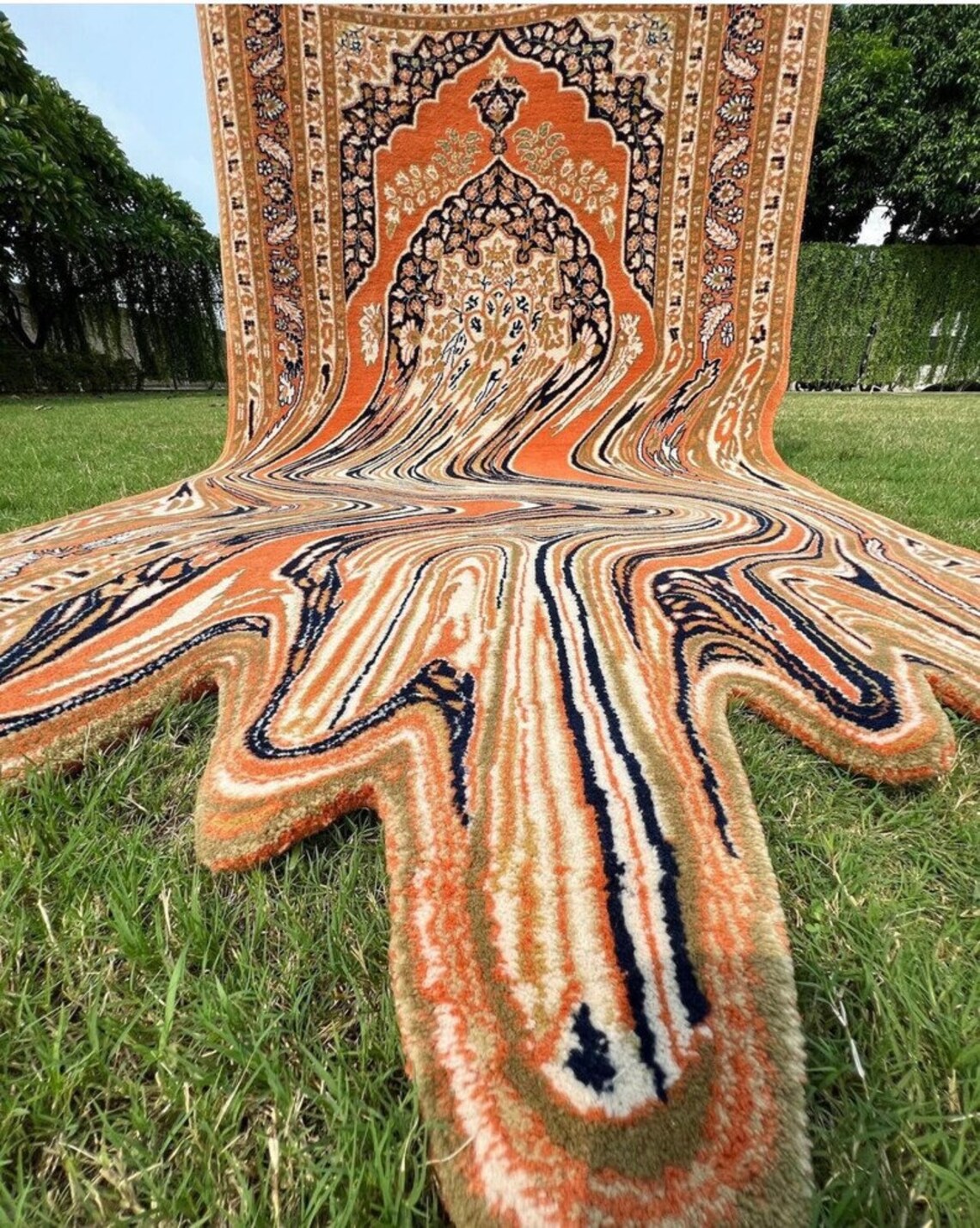 irregular_floral_hand_tufted_rug