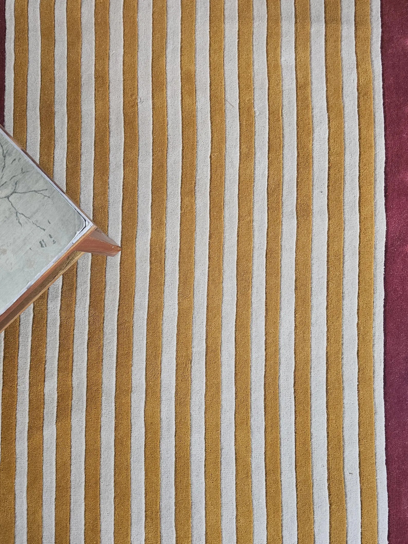 scalloped_stripe_rugs