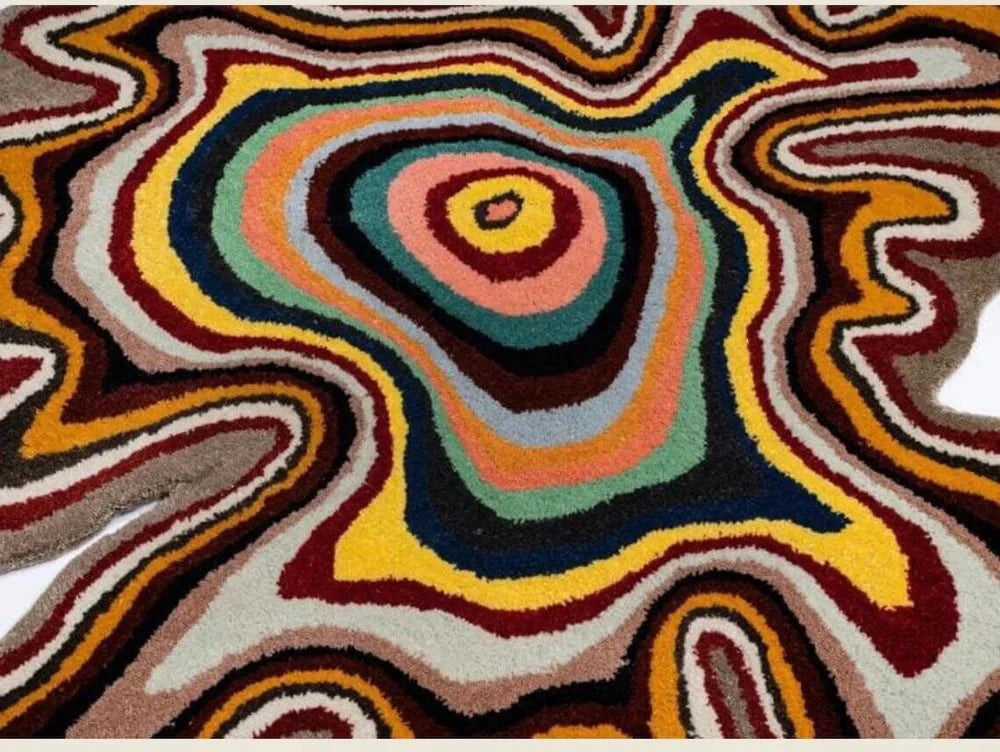 irregular_red_hand_tufted_rug
