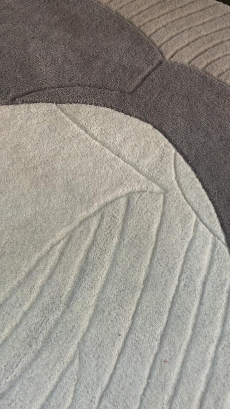 irregular_hand_tufted_rug