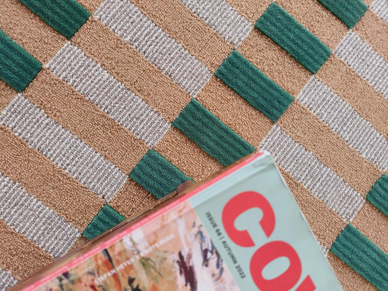 Lavender Checkered Scalloped Rug