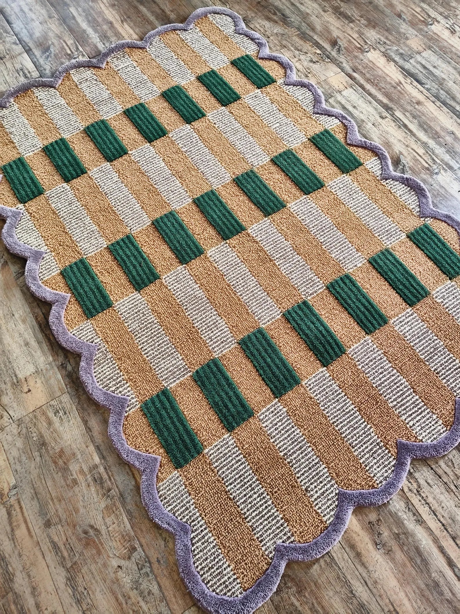 Lavender Checkered Scalloped Rug