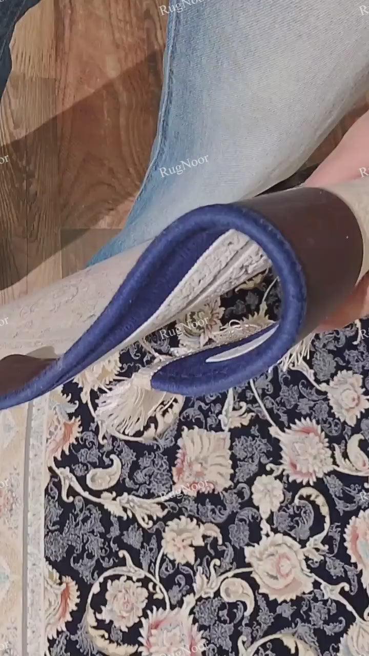 Lajvard navy blue floral rug border