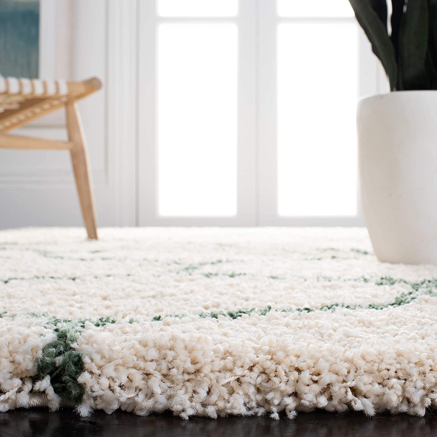 Ivory Green Ogee Trellis Microfiber Shaggy Rug