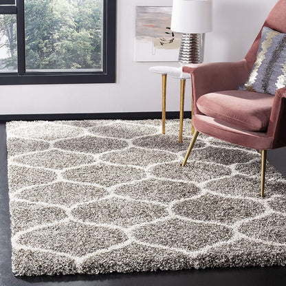 Grey Ivory Ogee Trellis Microfiber Shaggy Rug