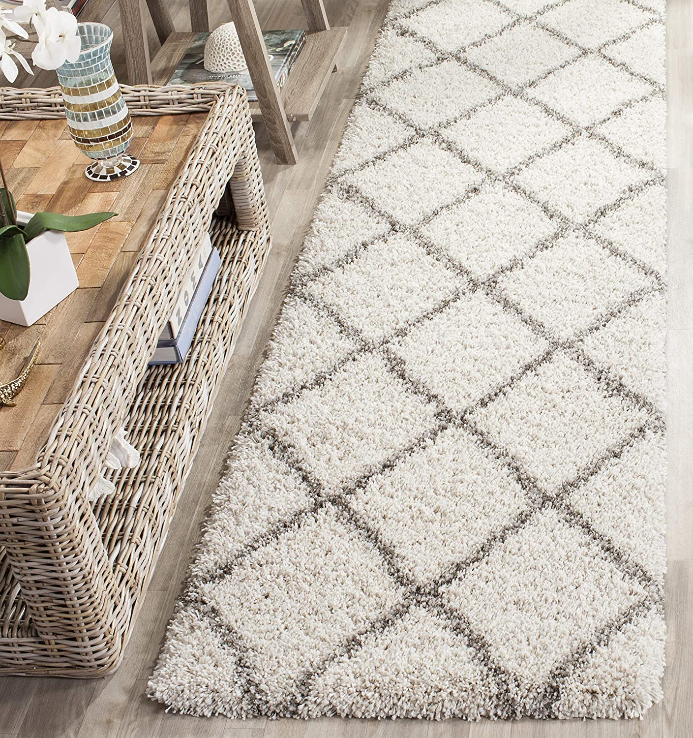 Ivory Grey Diamond Trellis Microfiber Shaggy Rug