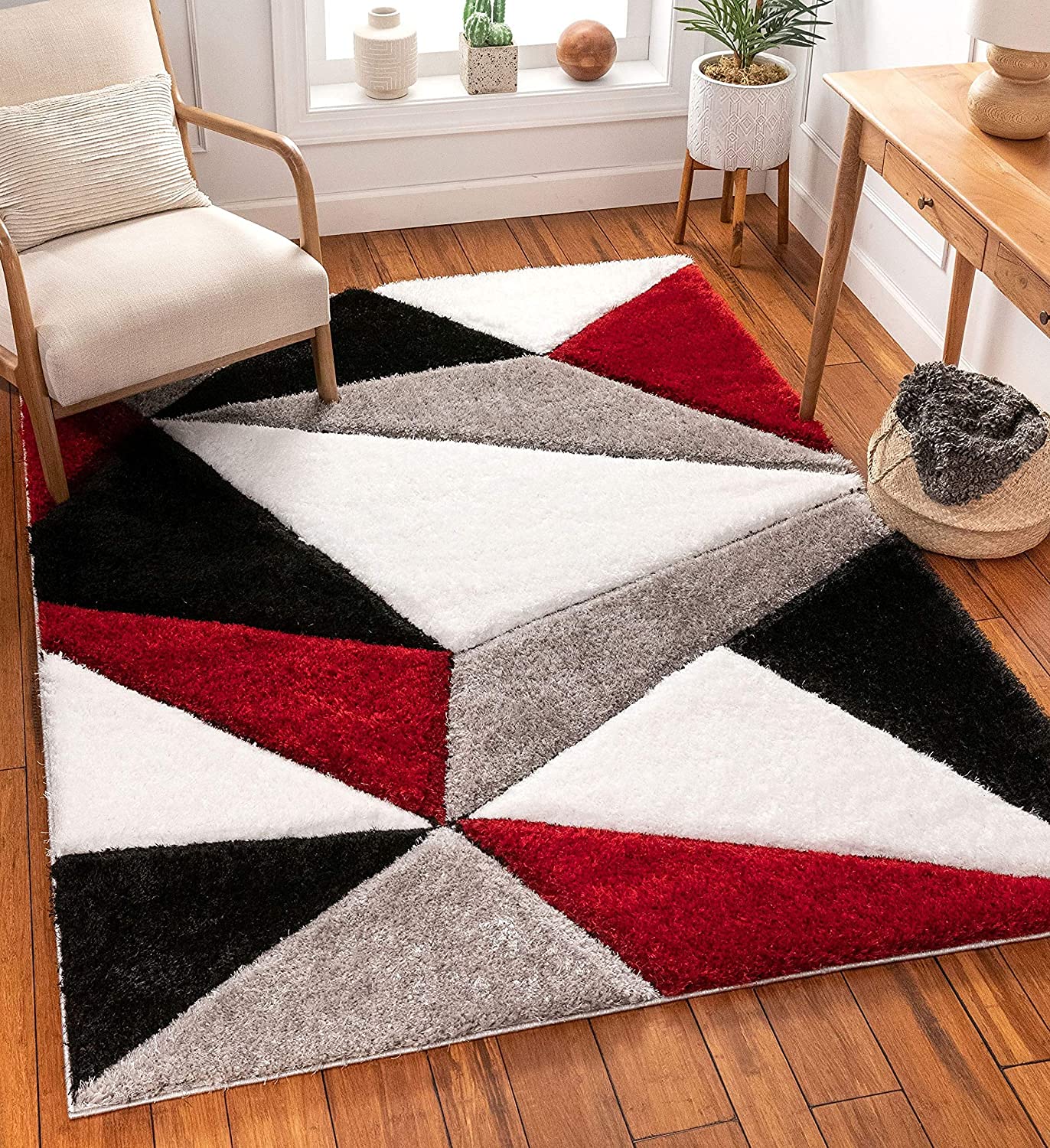 Elan Shaggy Rug - Red Triangle Pattern