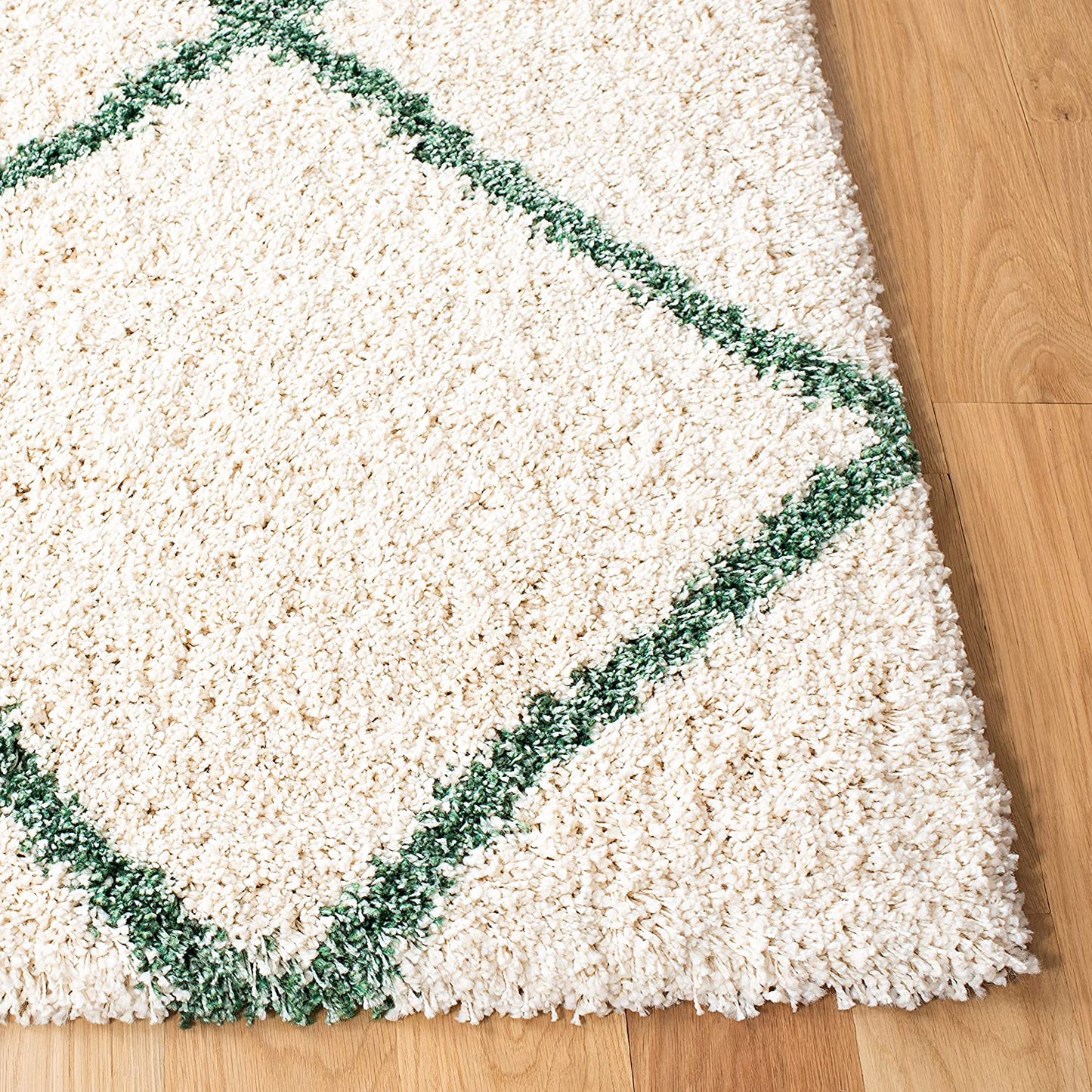 Ivory Green Diamond Trellis Microfiber Shaggy Rug